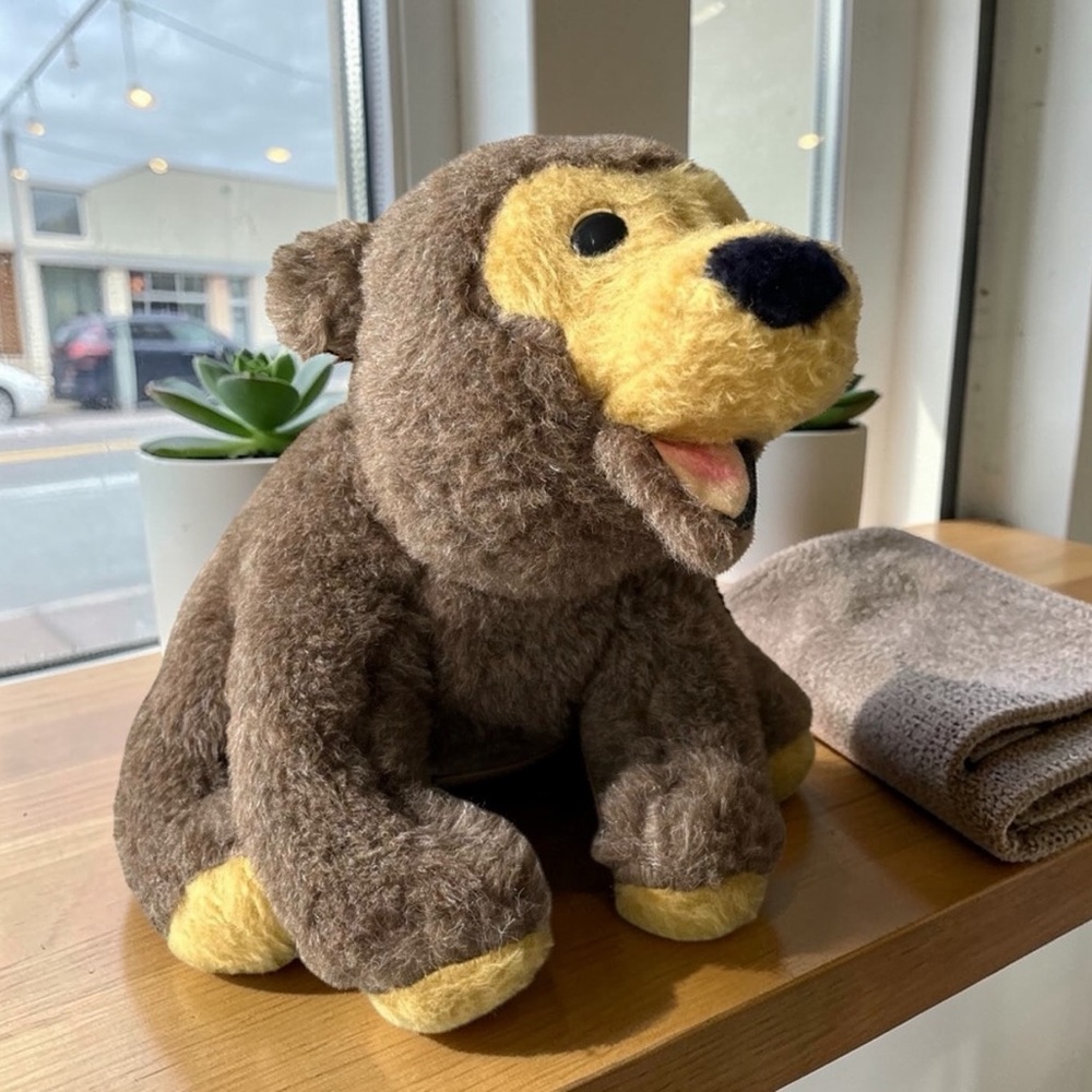 Vintage Brown Bear by Animal Fair Inc.